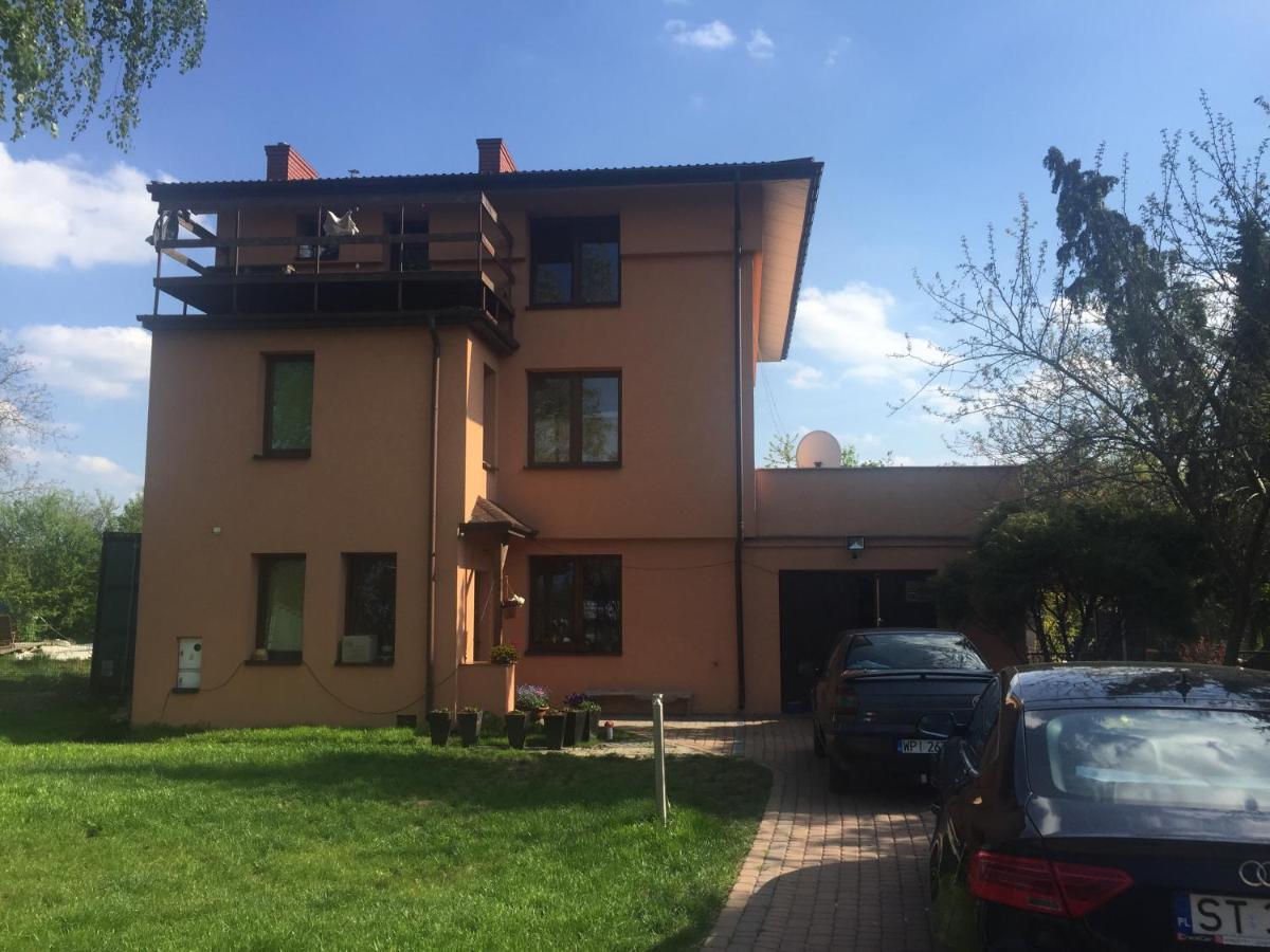 Samodzielny Pokoj W Wygodnym Domu Z Parkingiem Apartment Piaseczno  Exterior photo