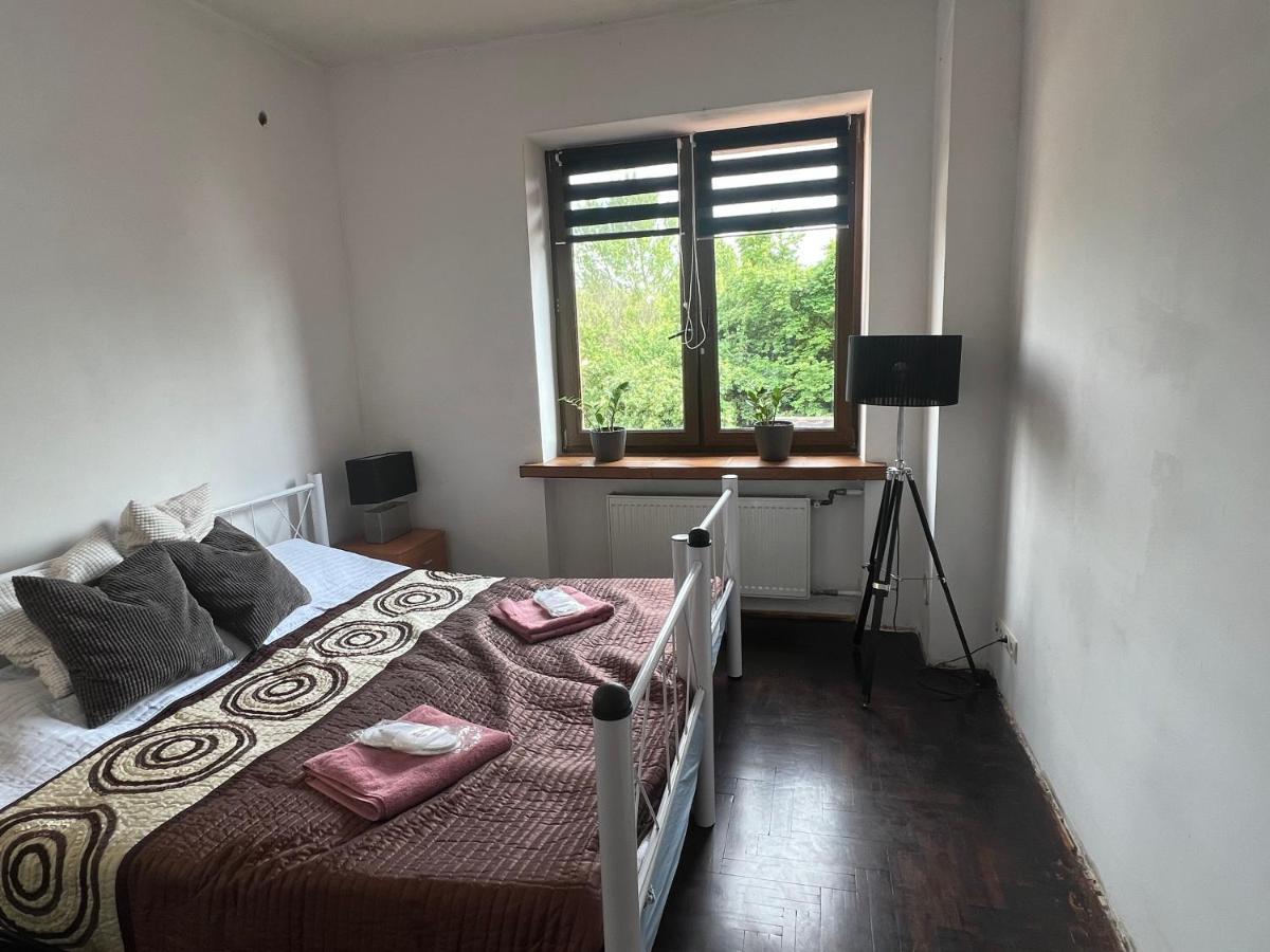 Samodzielny Pokoj W Wygodnym Domu Z Parkingiem Apartment Piaseczno  Exterior photo